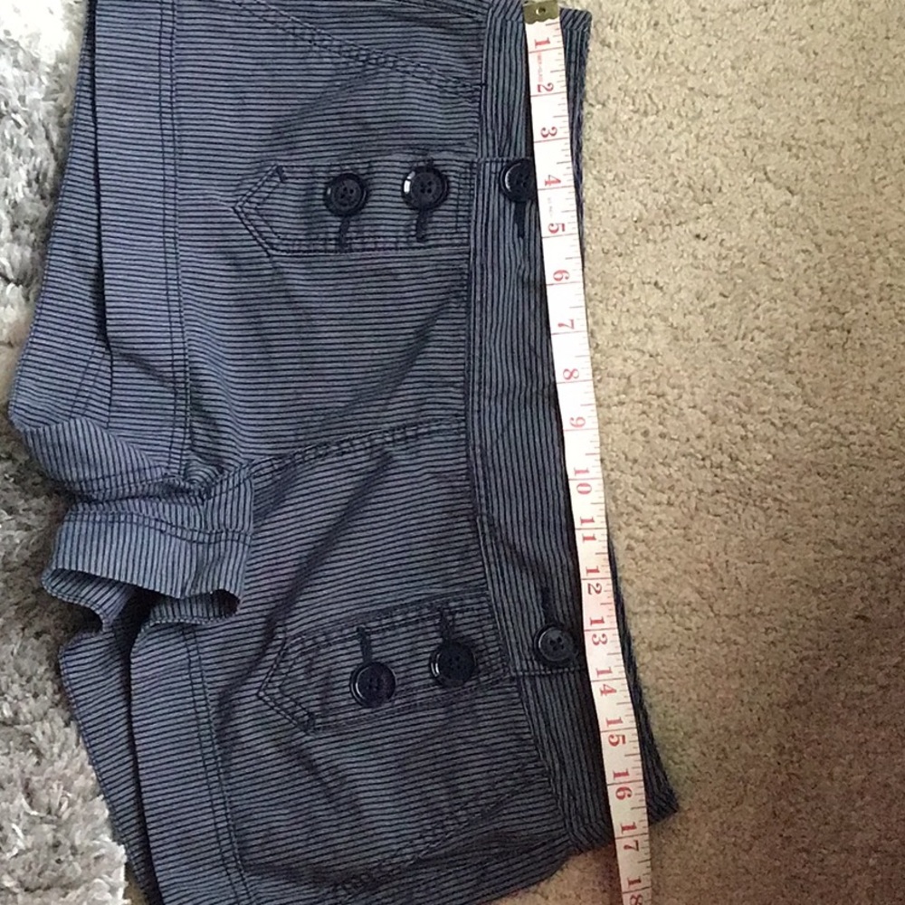 Express Women's Pinstriped Black Shorts - Picture 9 of 9